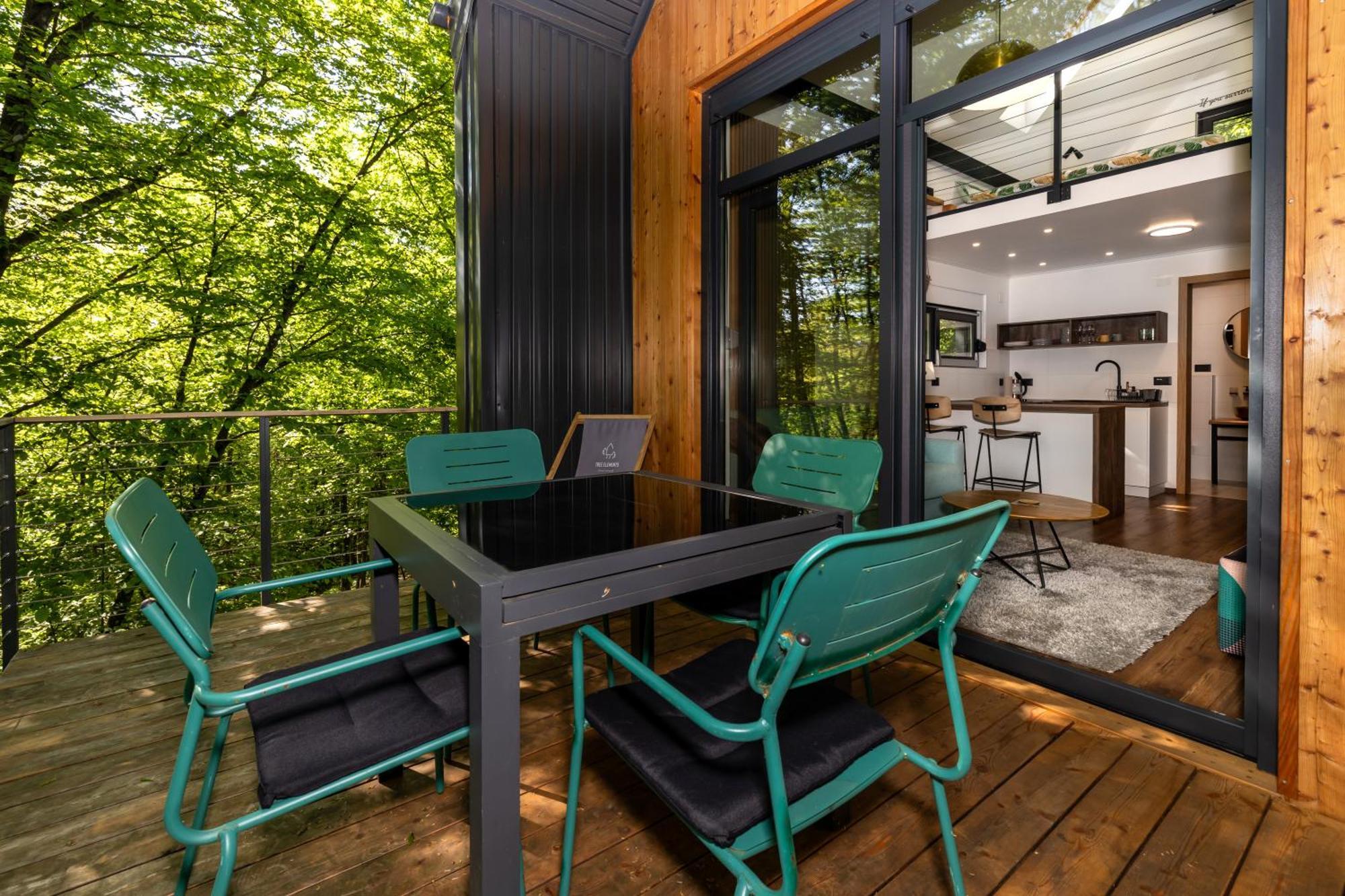 Tree Elements Treehouse Retreat Apartment Slunj Phòng bức ảnh